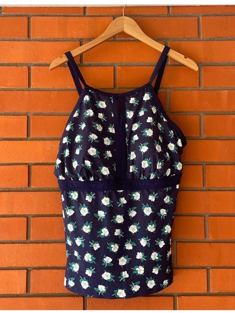 Land’s End Draper James High-Neck Navy and Cream Floral Keyhole Tankini Top 18D
